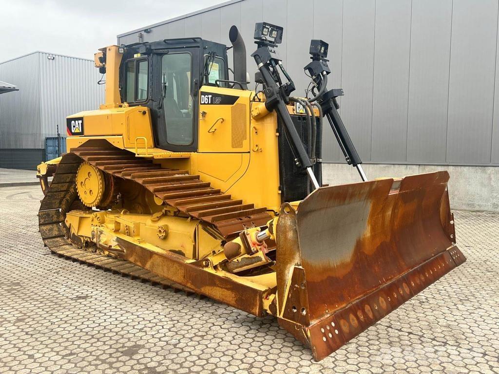 CAT D6T LGP Crawler dozers