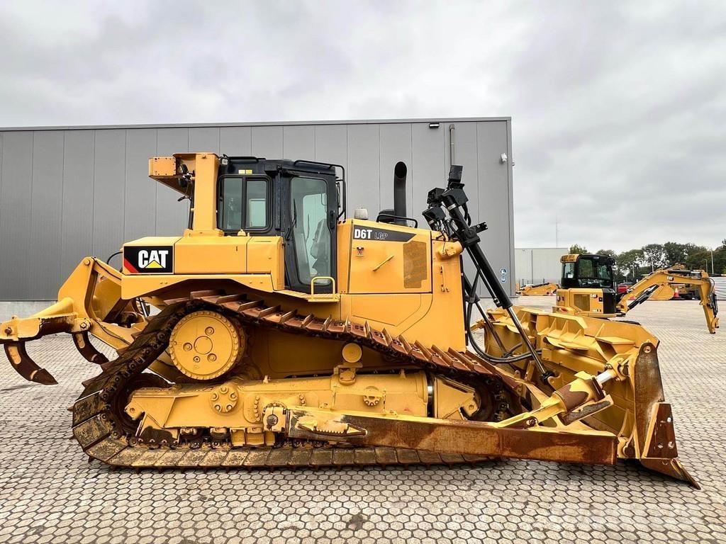 CAT D6T LGP Crawler dozers