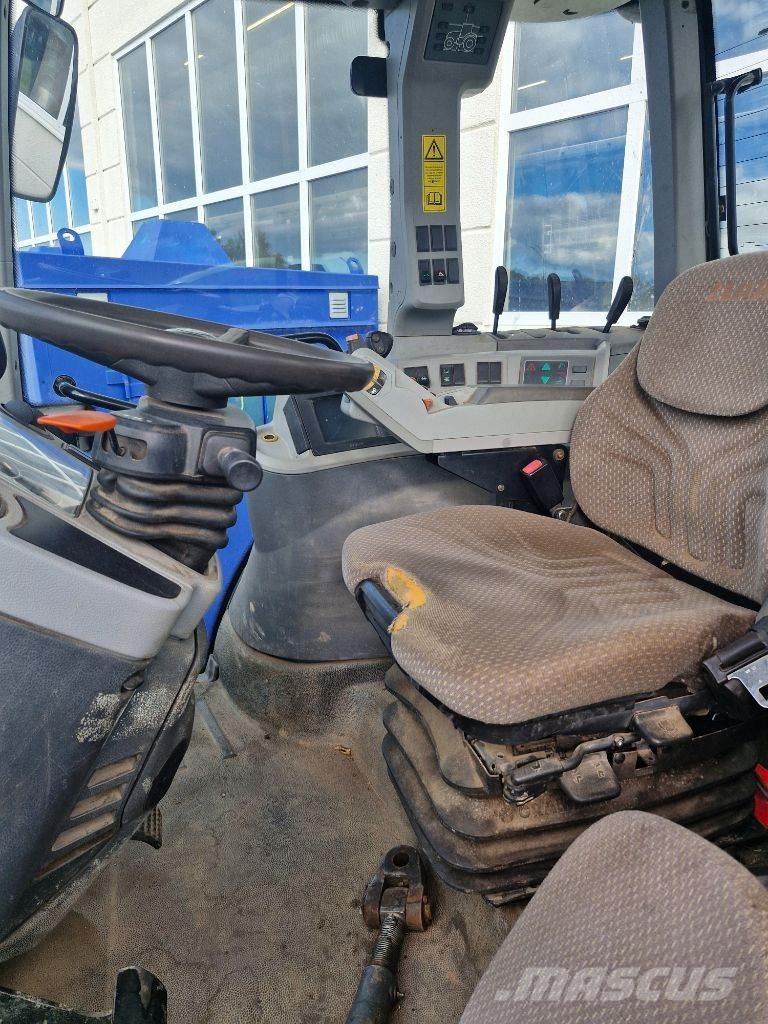 CLAAS Arion 640 Tractors