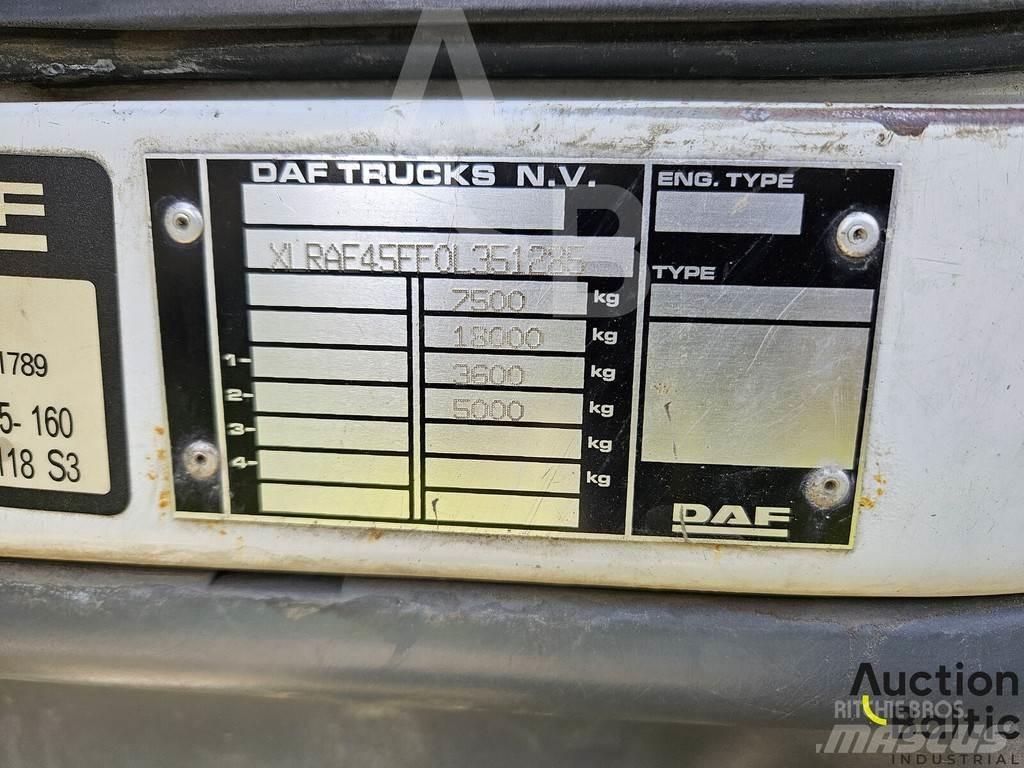 DAF 45.160 Curtainsider trucks