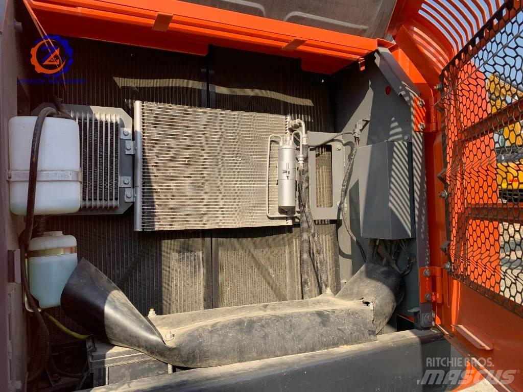 Hitachi ZX 240 Crawler excavators