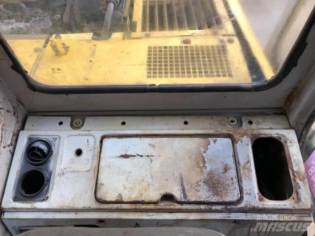 Sumitomo SH120-A2 Crawler excavators
