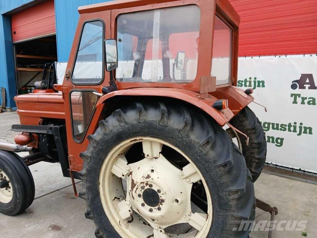 Fiat 640/8 Tractors