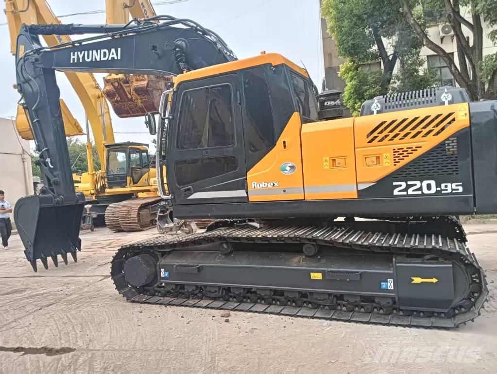 Hyundai 220 LC -9S Crawler excavators