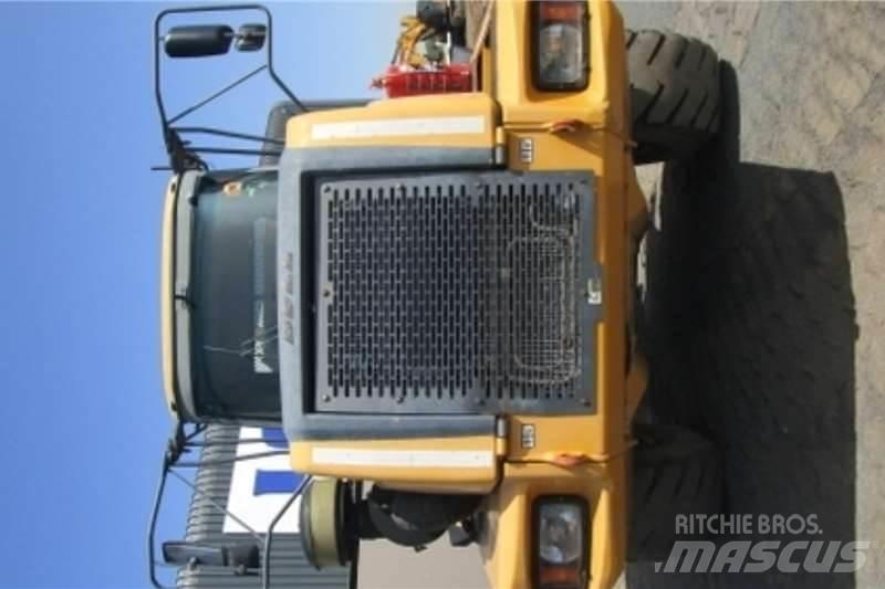 Bell B30D Articulated Dump Trucks (ADTs)