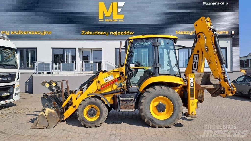 JCB 3 CX Backhoe loaders