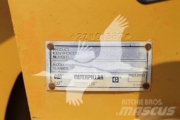 CAT 953C Crawler loaders