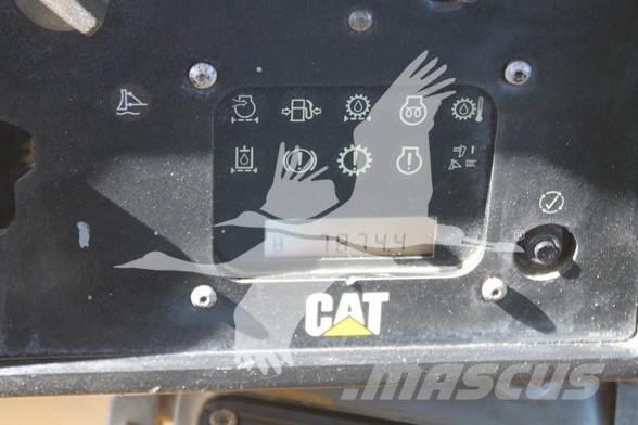 CAT D6T XL Crawler dozers
