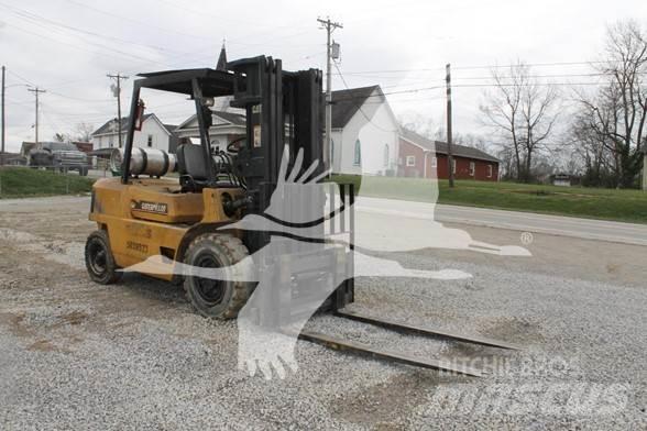 CAT GP40 Diesel trucks