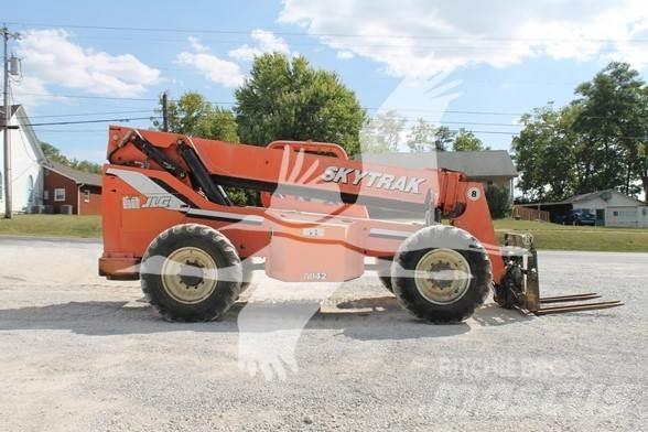 SkyTrak 8042 Telescopic handlers