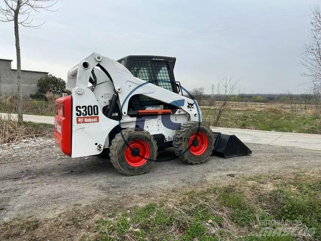 Bobcat S 330 Skid steer loaders