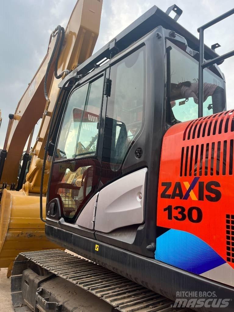 Hitachi 130-5 Crawler excavators