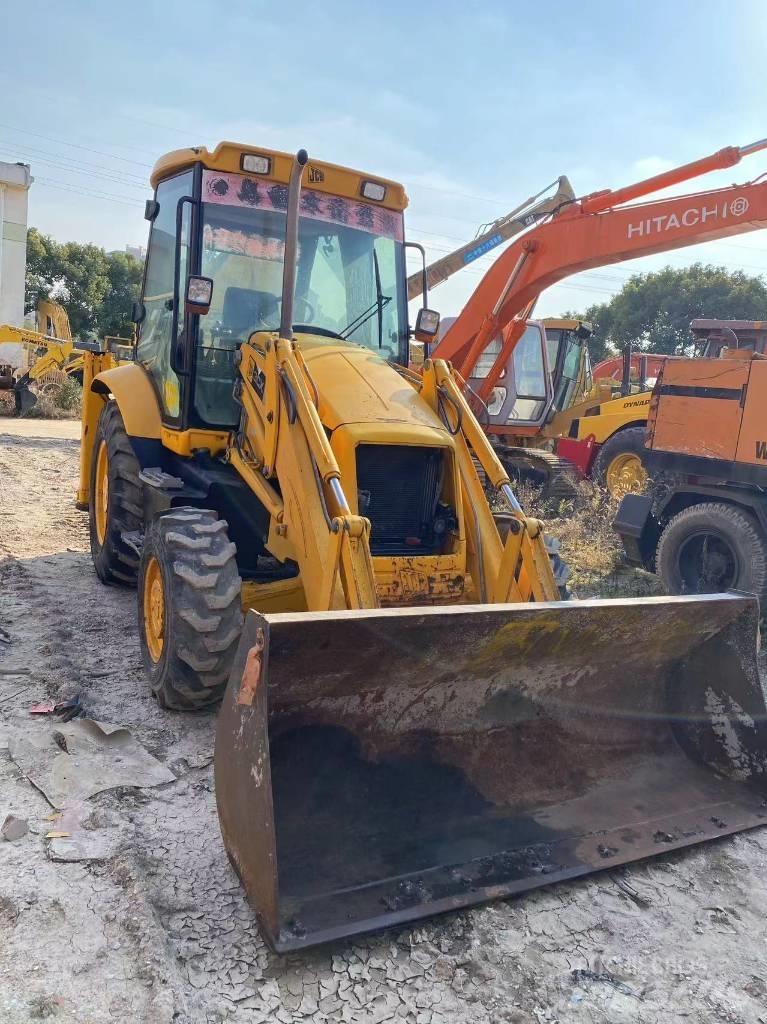 JCB 3 CX Backhoe loaders