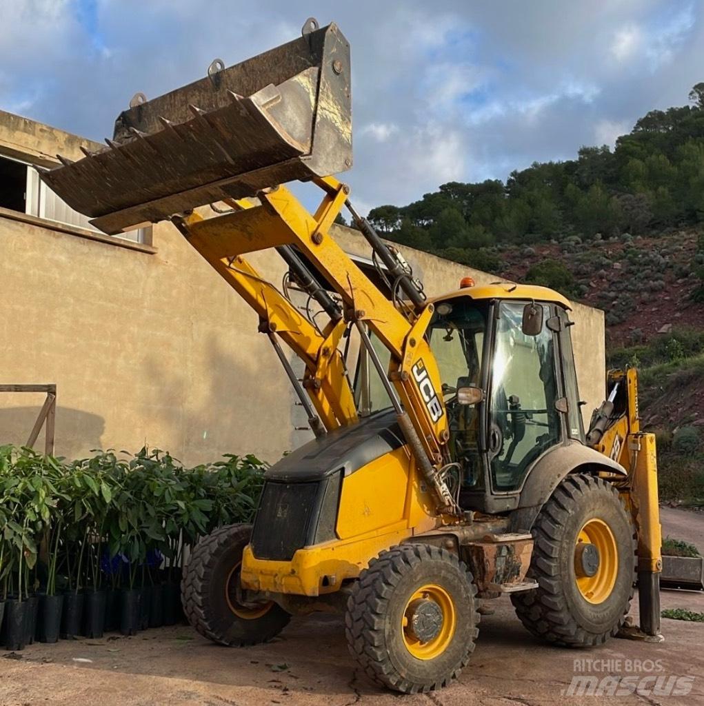 JCB 3 CX Backhoe loaders