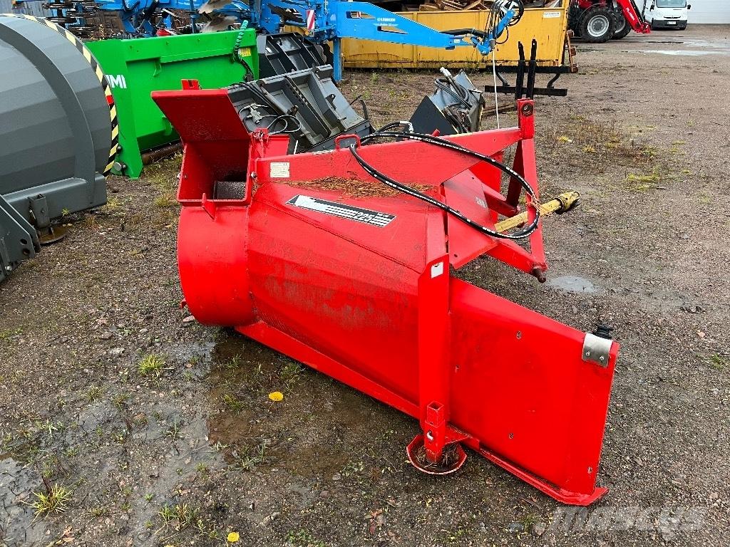 Esko 225 Snow throwers