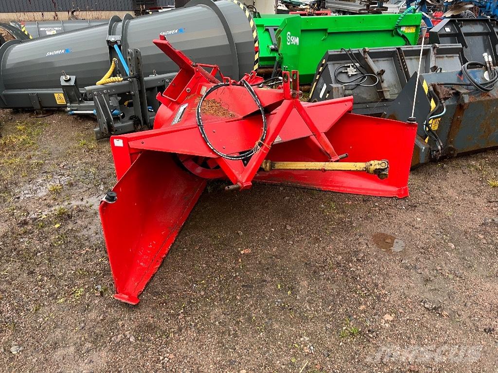 Esko 225 Snow throwers