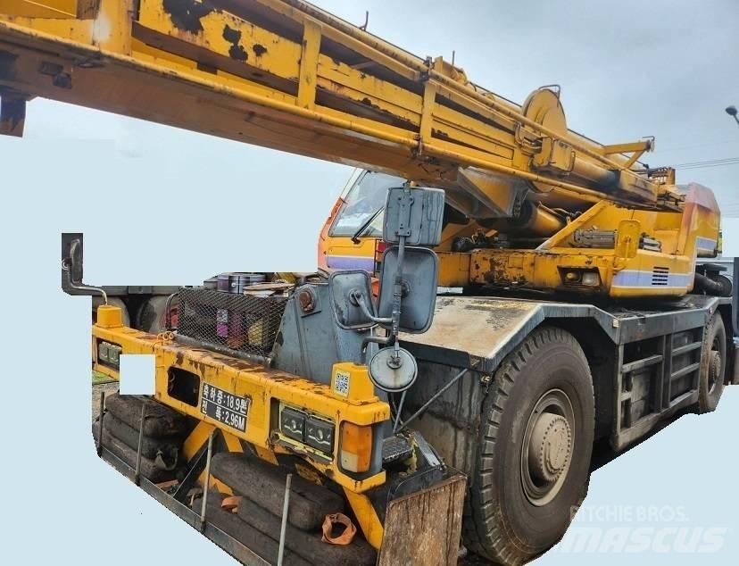 Tadano TR500M-3 Rough terrain cranes