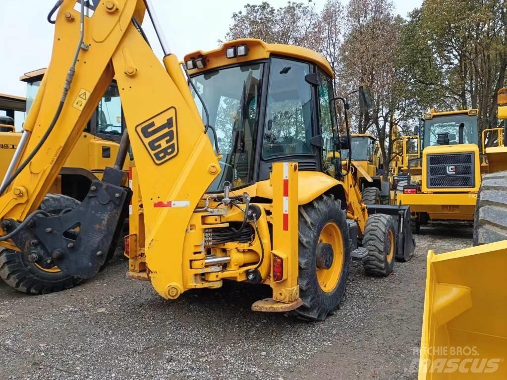 JCB 3 CX Backhoe loaders