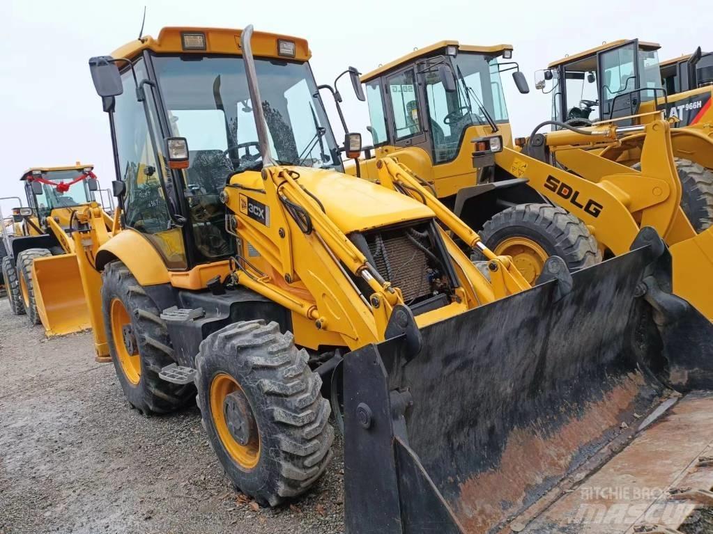 JCB 3 CX Backhoe loaders