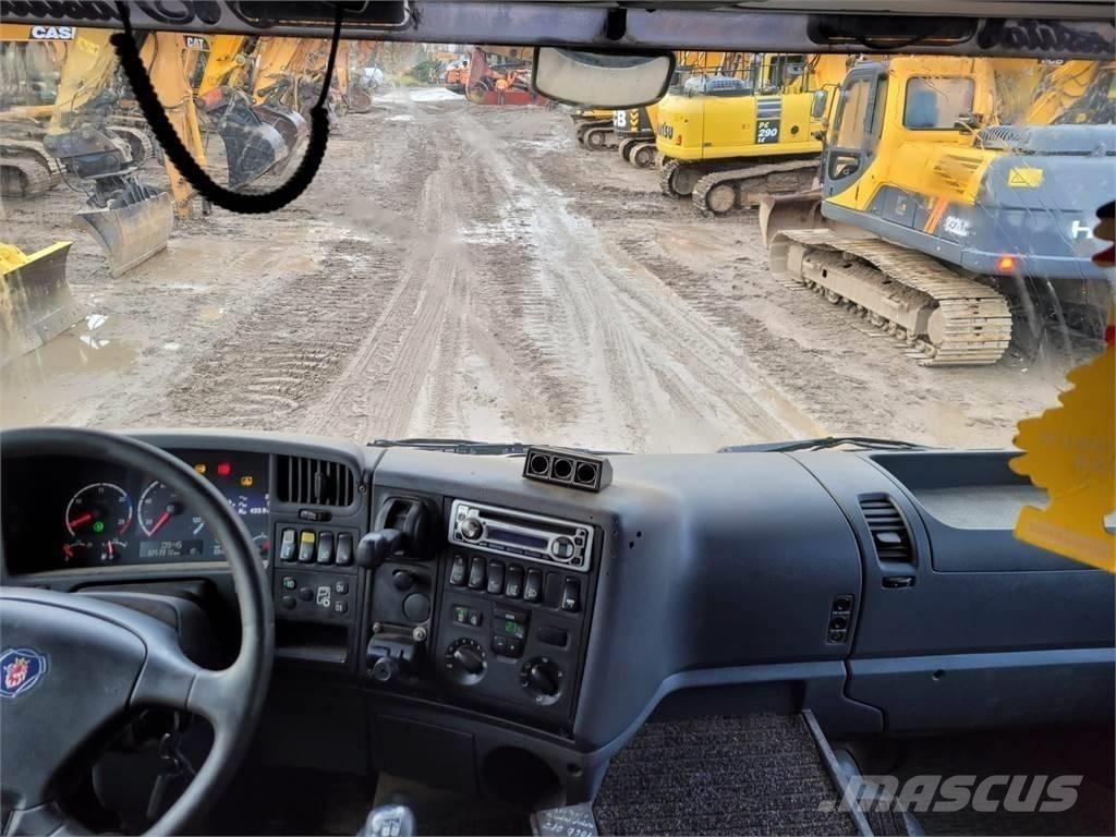 Scania R420 8x4 Skip loader trucks