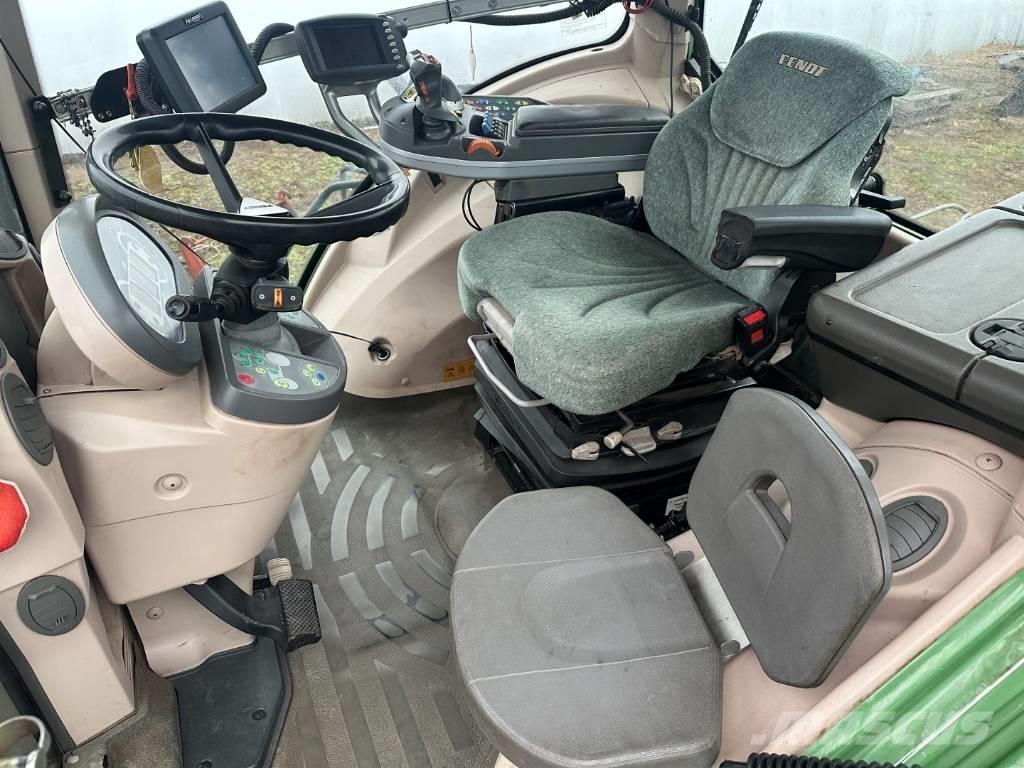 Fendt 930 Vario Tractors