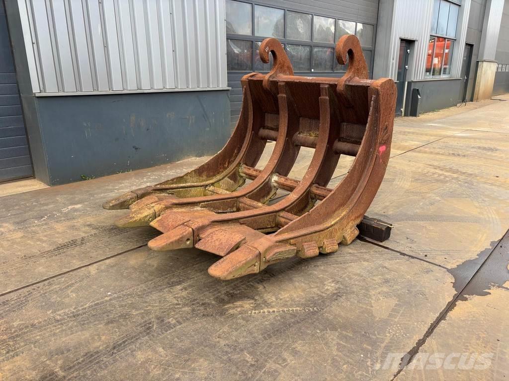  Puinriekbak CW55 Buckets