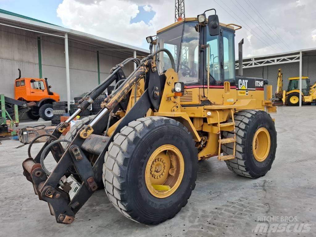 CAT IT 24 F Wheel loaders