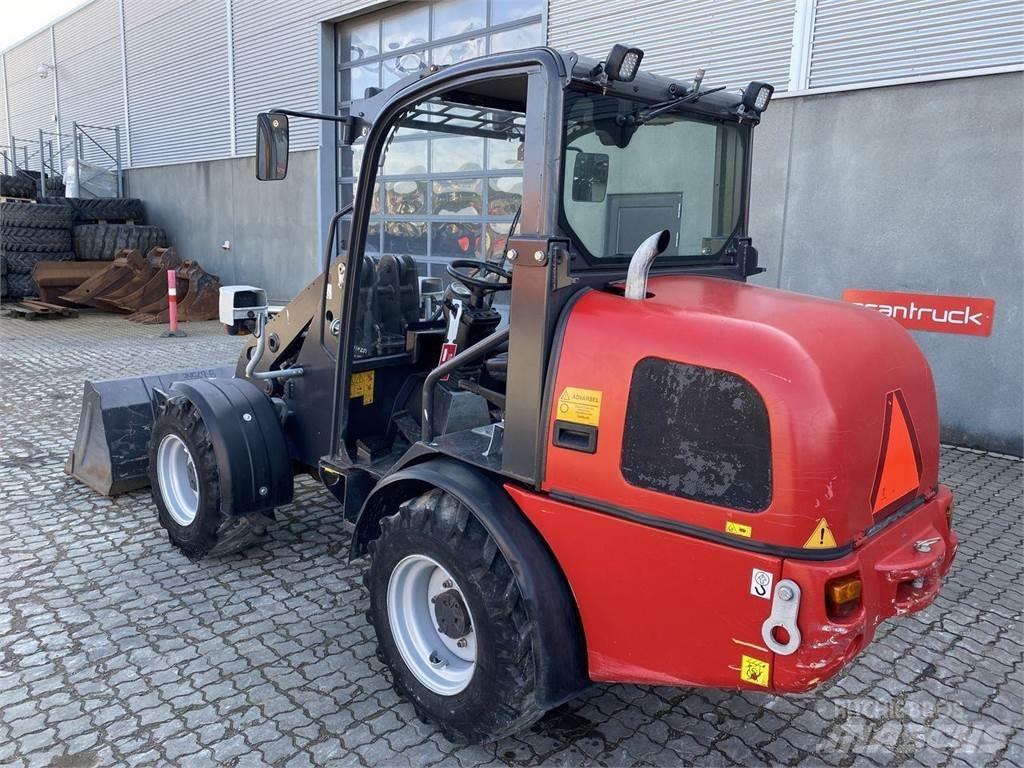 Weidemann 2070 Multi purpose loaders