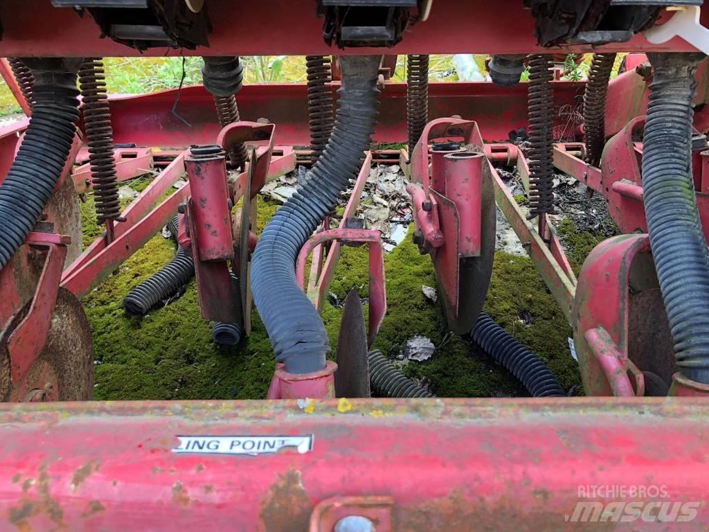 Massey Ferguson 30 Combination drills