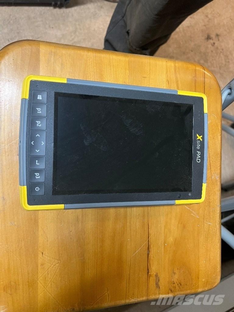 Komatsu PW 158-11 E0 Wheeled excavators