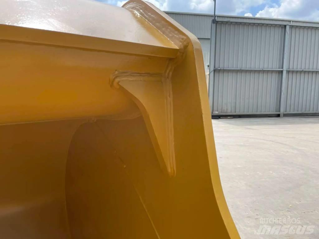 CAT 350 - UB Buckets