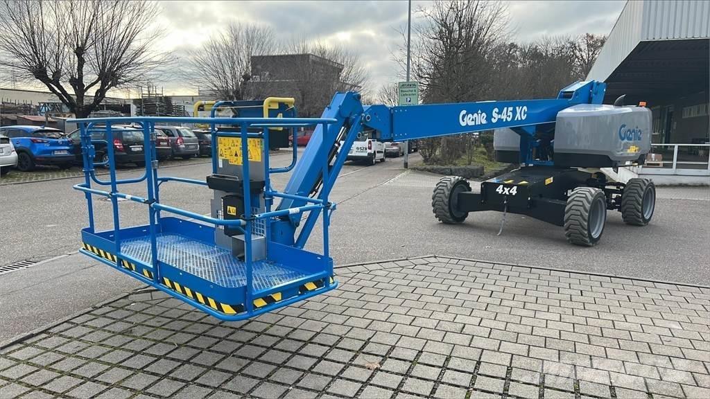 Genie S-45 XC Telescopic boom lifts