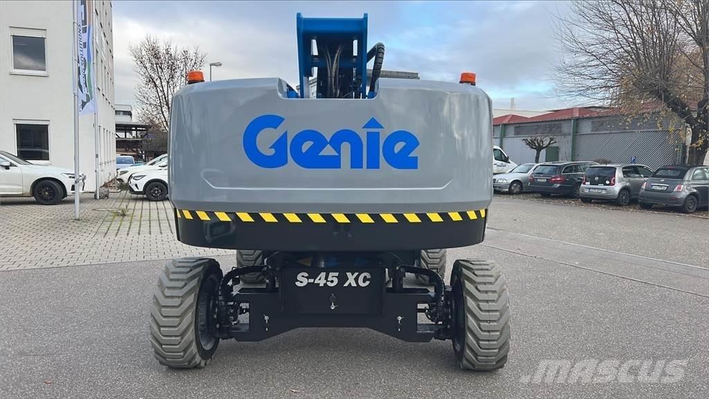 Genie S-45 XC Telescopic boom lifts