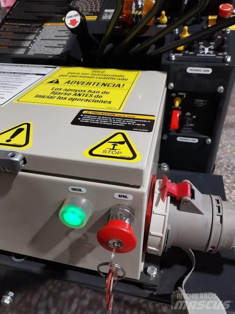 Unic URW 295 Mini cranes