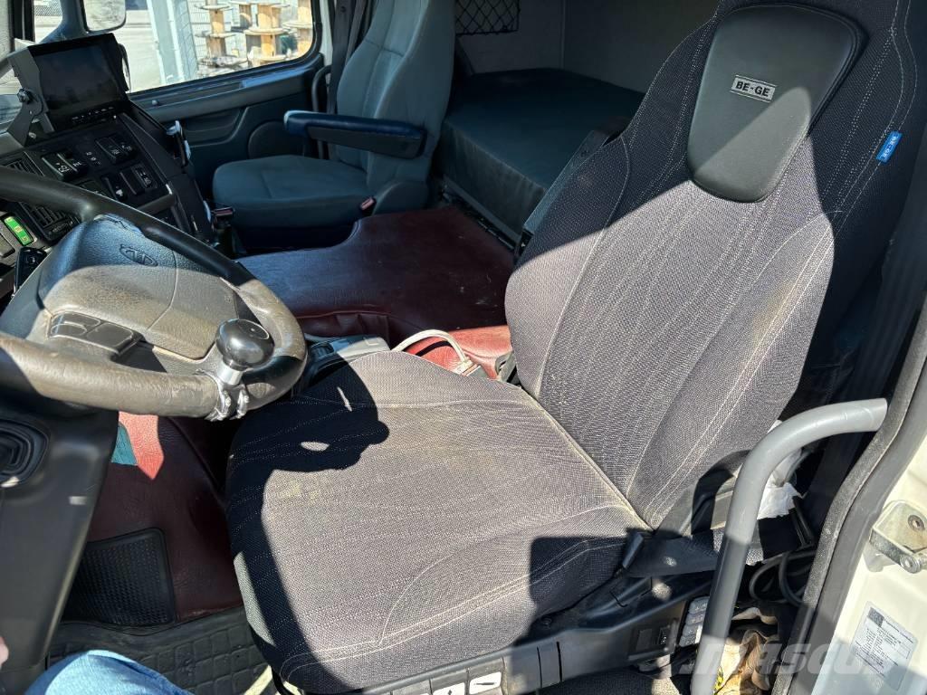 Volvo FM 460 Plogbil Hook lift trucks