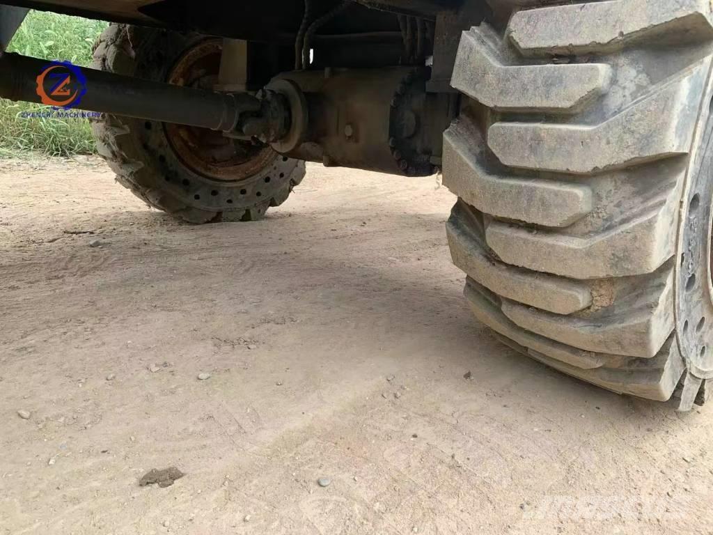 Hyundai 60 W Wheeled excavators