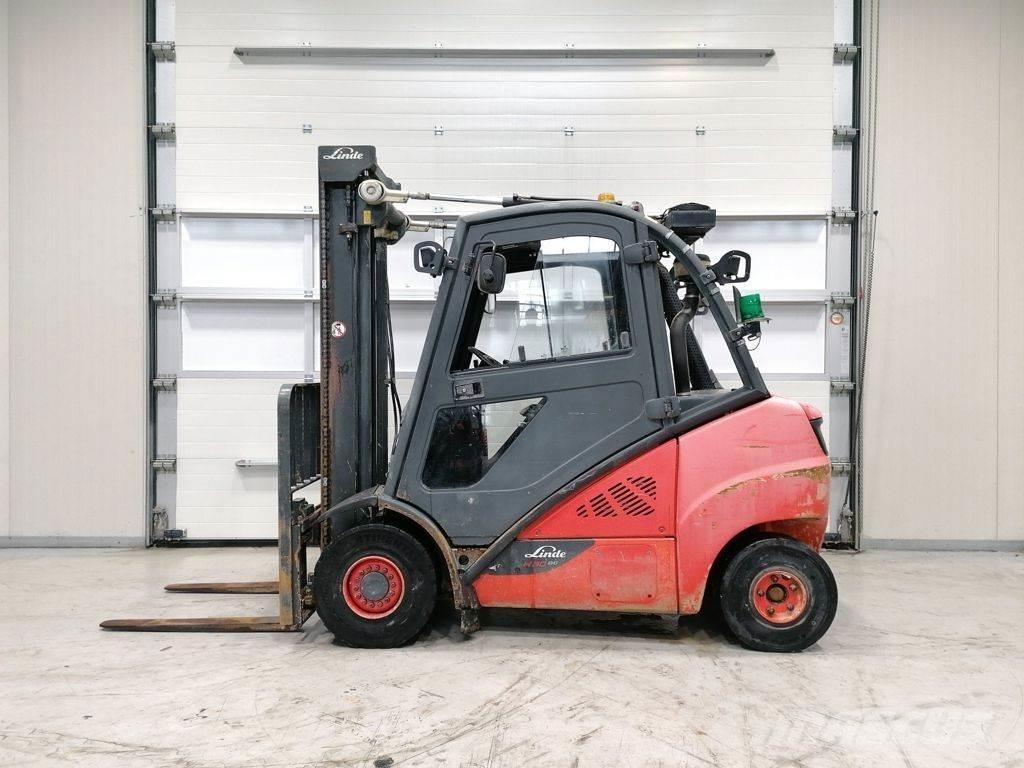 Linde H30D-02 Diesel trucks