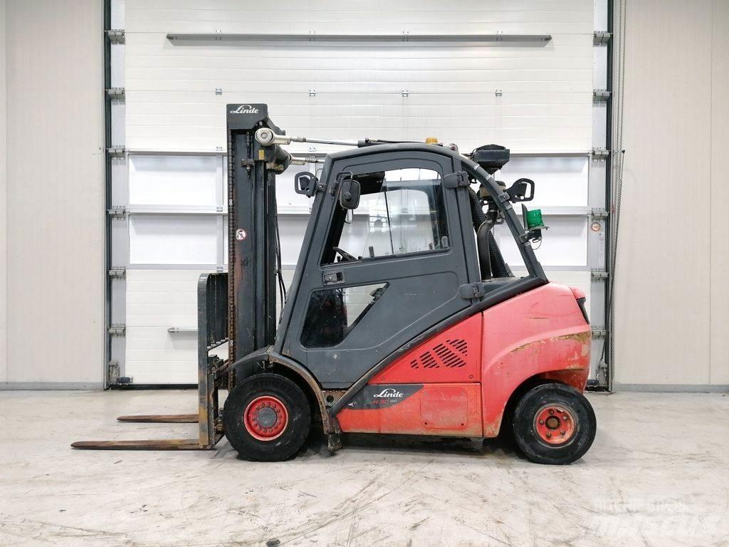 Linde H30D-02 Diesel trucks