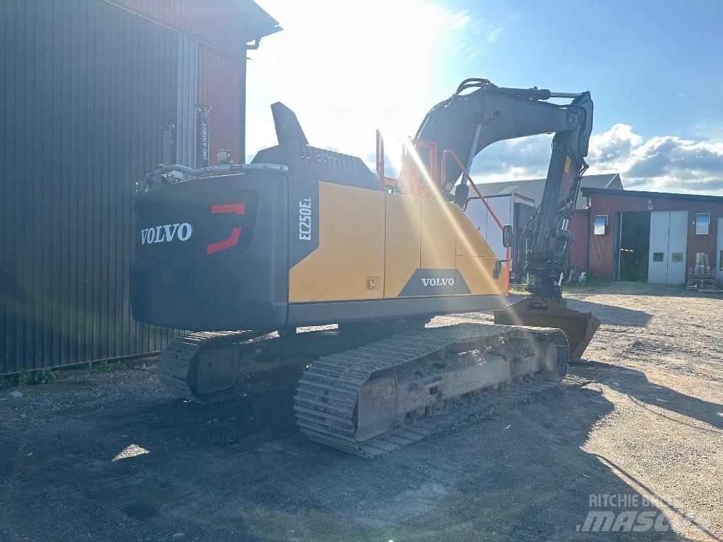 Volvo EC 250 EL Crawler excavators
