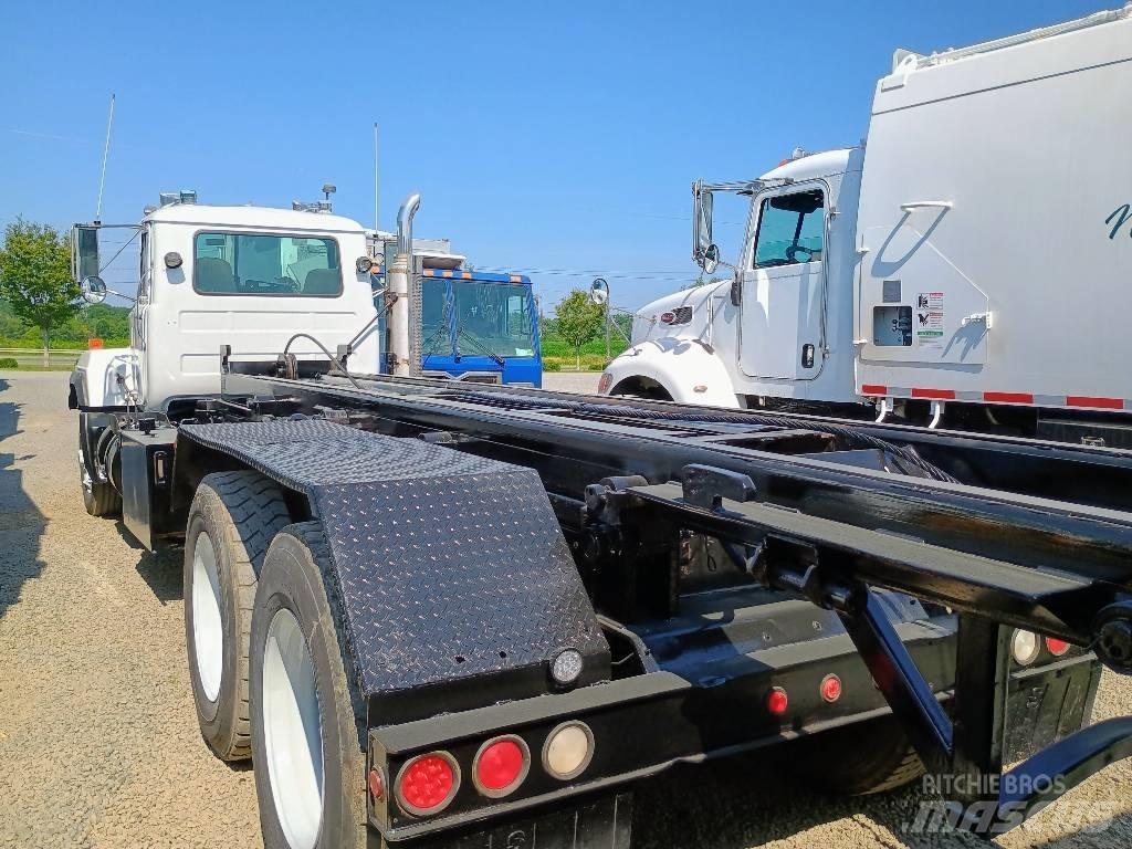 Mack RD 688 S Waste trucks