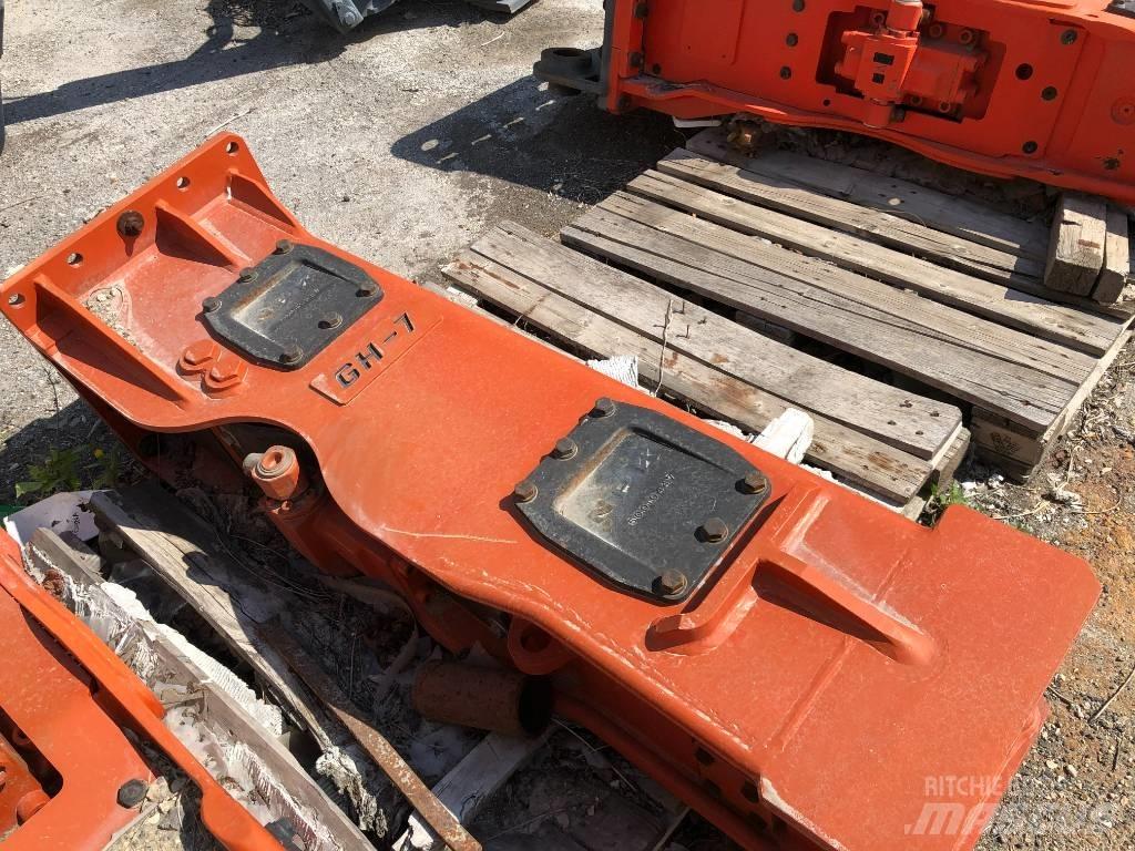 NPK GH 7 Hammers / Breakers