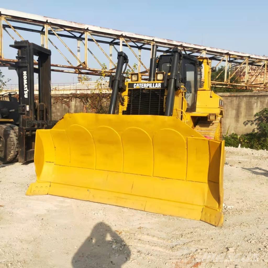 CAT D7H Crawler dozers