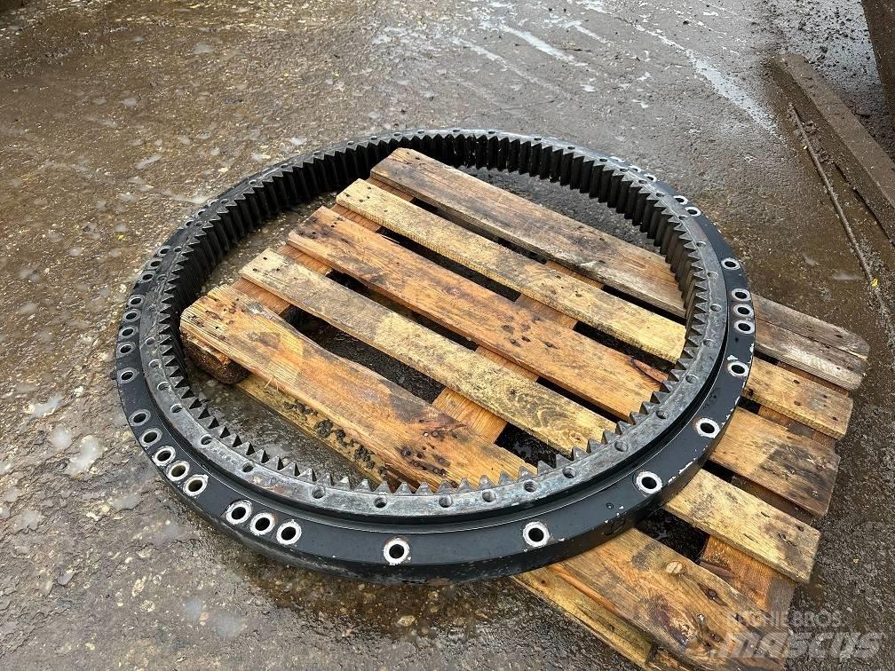 CAT 323 slew ring Axles