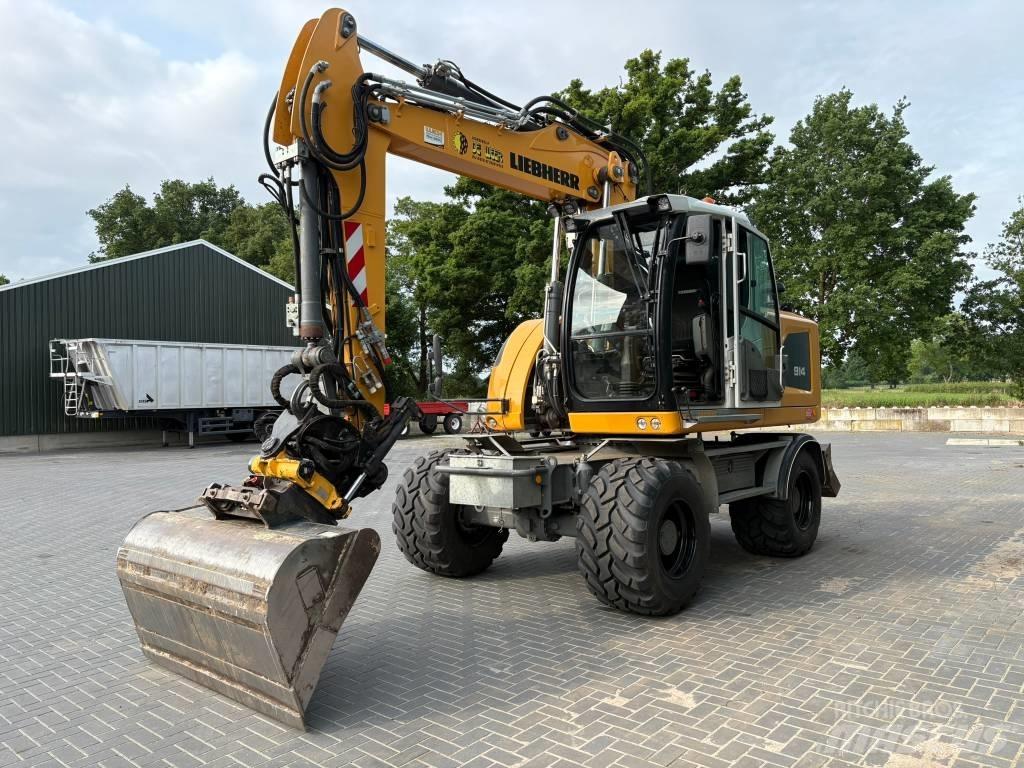 Liebherr 914 Wheeled excavators