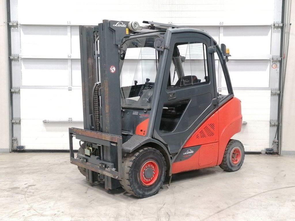 Linde H30D-02 Diesel trucks