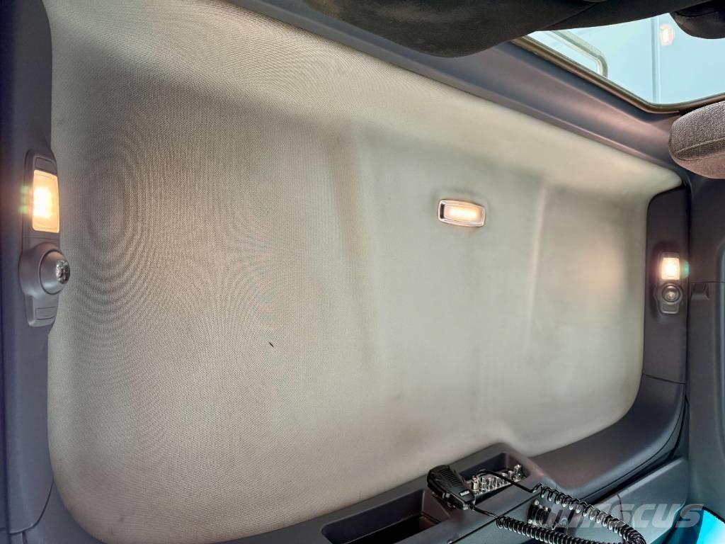 Peterbilt 567 Tractor Units