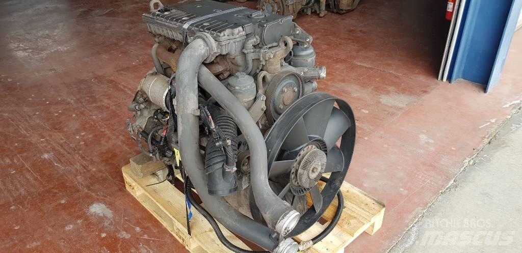 Mercedes-Benz Atego Engines