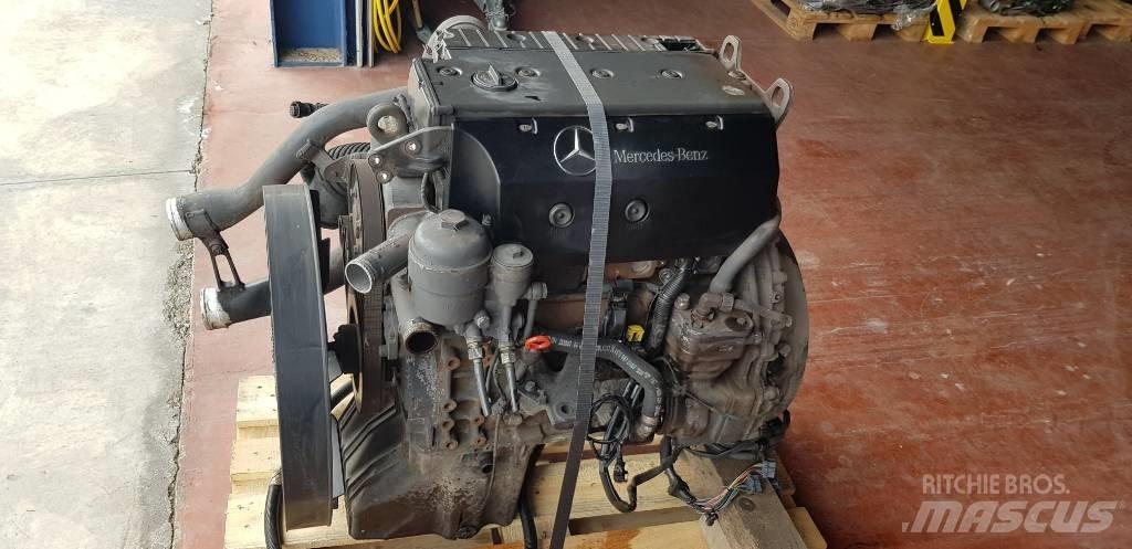 Mercedes-Benz Atego Engines