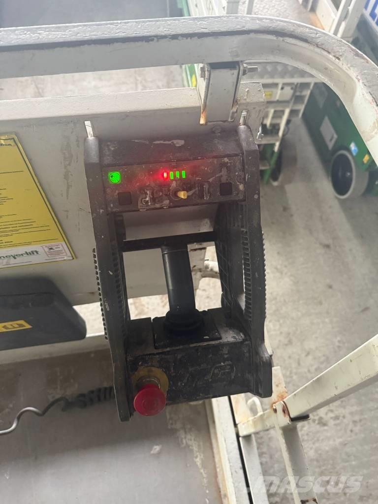 JLG 2646 ES Scissor lifts