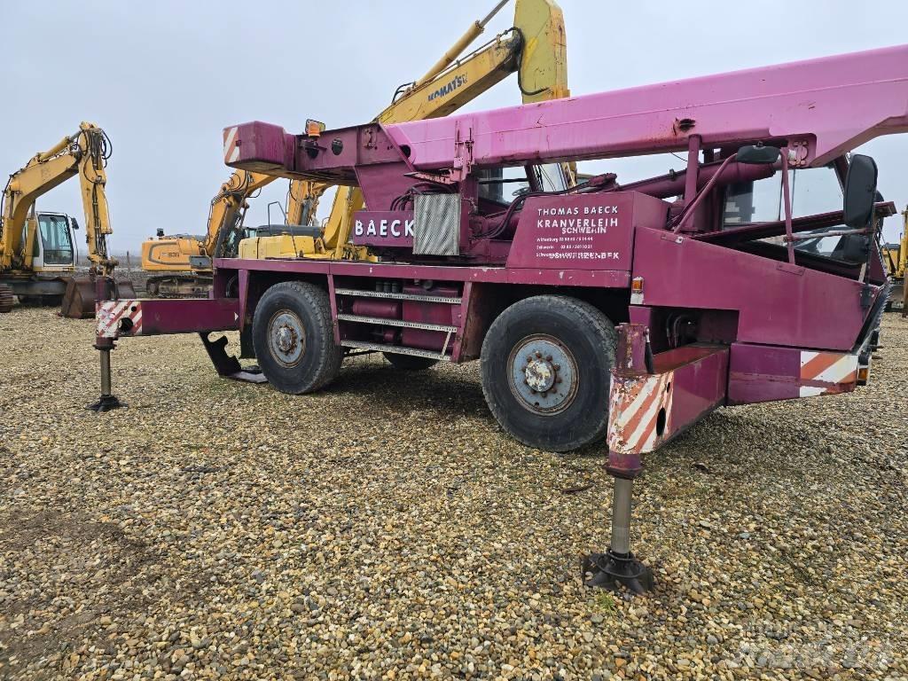 Krupp KMK 2025 All terrain cranes